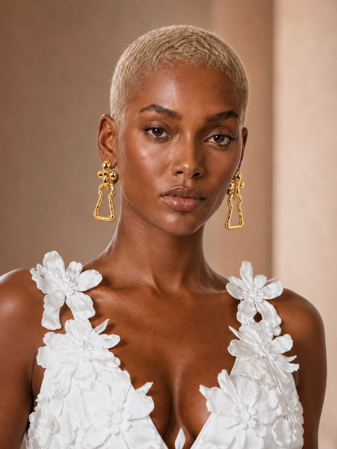BLANC LOVE Sculpted Gold drop earrings front view