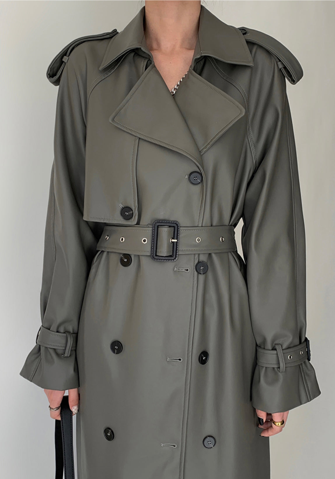 Overly Vegan Leather Trench BLANC LOVE